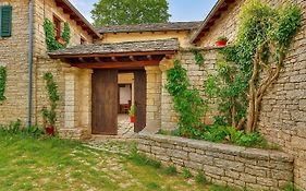 Archontiko Rapti Stone Traditional House